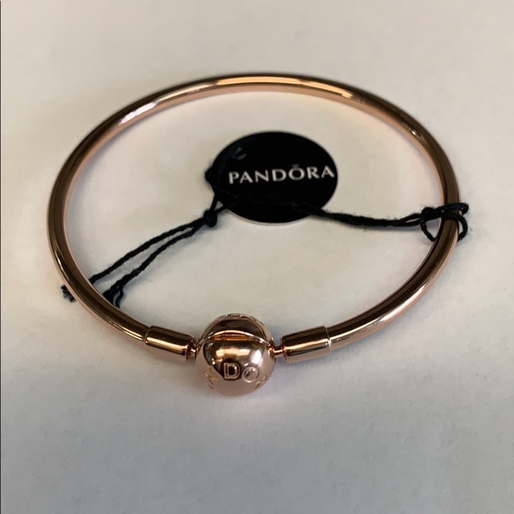 Pandora bangle bracelet - Picture 1 of 4
